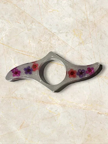 Bague de lecture en résine fait main - création unique et originale