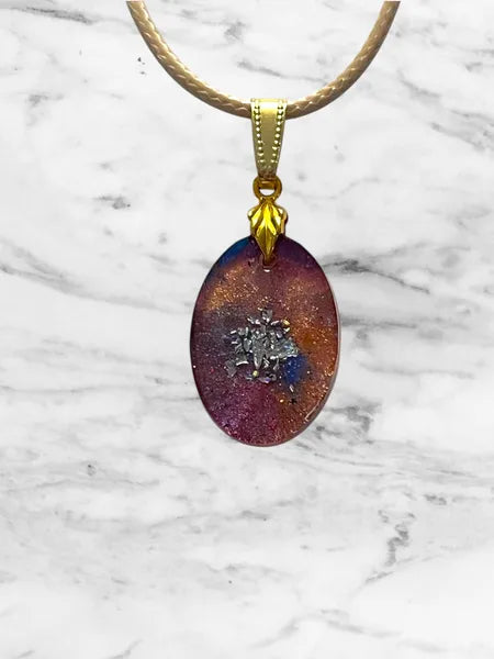 Petit Pendentif