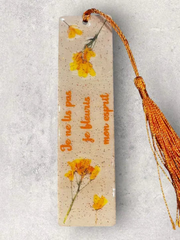 Marque page en résine fait main - création unique et originale