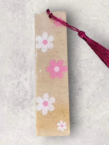 Marque page en résine fait main - création unique et originale