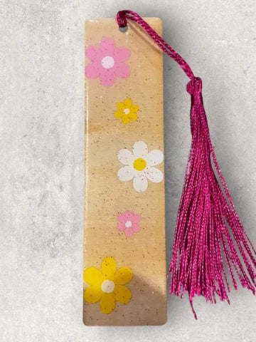 Marque page en résine fait main - création unique et originale