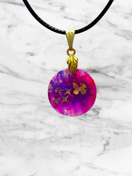 Petit Pendentif