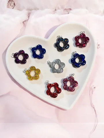 Pendentifs fleurs en résine - fait main