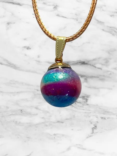 Petit Pendentif