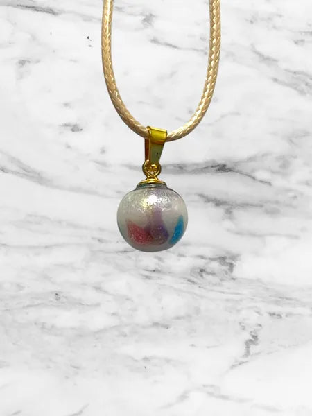 Petit Pendentif