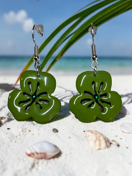 boucles d oreilles en resine fait main artisanales wendy goodies