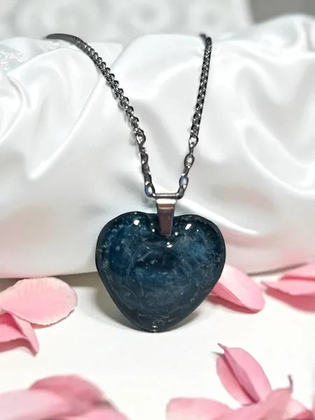 Pendentif et chaîne - Résine et acier inoxydable