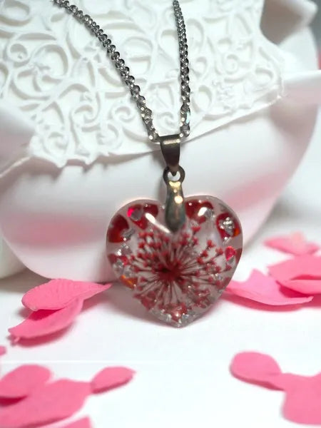 Pendentif et chaîne - Résine et acier inoxydable