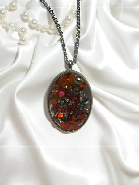 Pendentif et chaîne - Résine et acier inoxydable