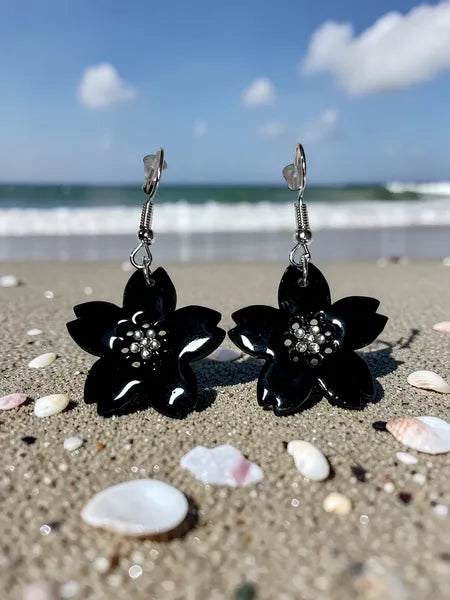 boucles d oreilles fleur noir en resine fait main wendy goodies